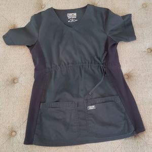 Maternity scrubs